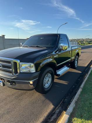 FORD F-250 3.9 XLT 4X2 CS DIESEL 2P MANUAL